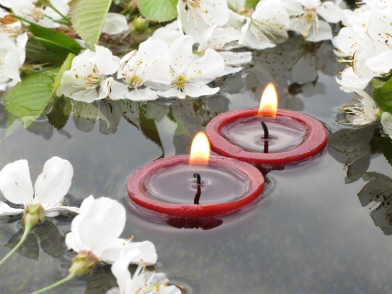 schwimmende Kerzen